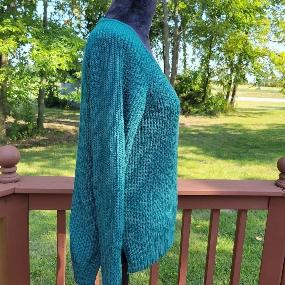 SO Brand Ladies Pullover Vneck knit Oversized Sweater sz  Large Dark Green